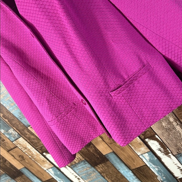 Liz Baker Fuchsia Textured Blazer - Picture 12 of 15